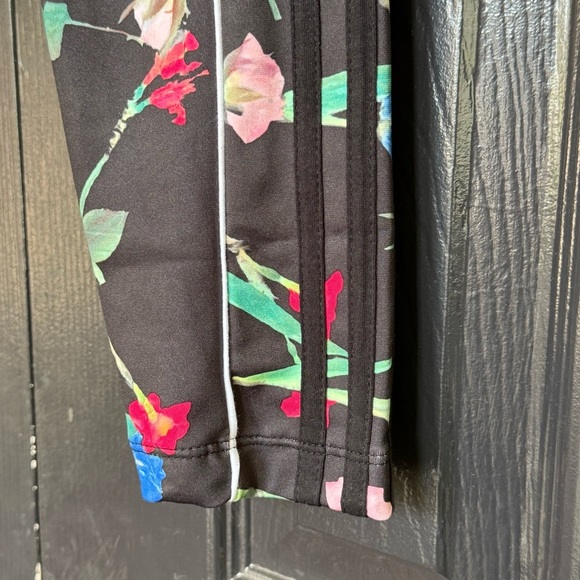 Adidas Triple Stripe Floral Leggings Small - Picture 6 of 12